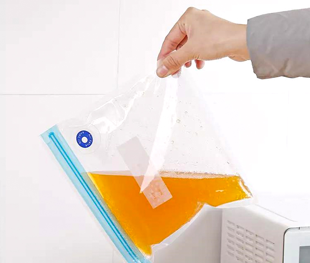 Vacuum zipper bag